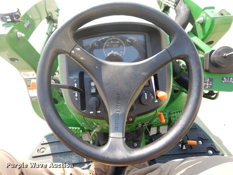image for item DH8499 2021 John Deere 3035D  MFWD tractor