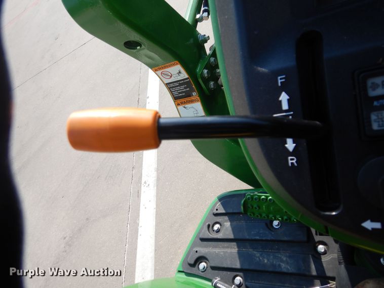 image for item DH8499 2021 John Deere 3035D  MFWD tractor