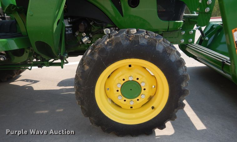 image for item DH8499 2021 John Deere 3035D  MFWD tractor