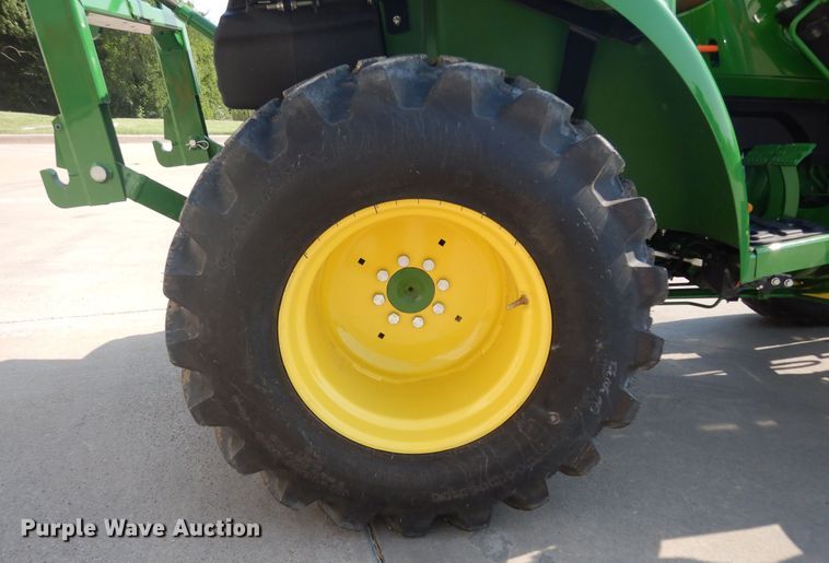 image for item DH8499 2021 John Deere 3035D  MFWD tractor