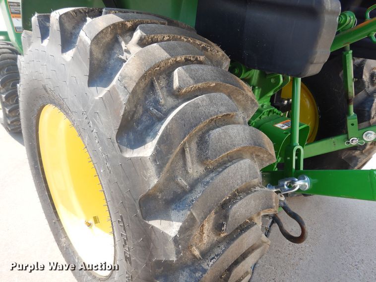 image for item DH8499 2021 John Deere 3035D  MFWD tractor