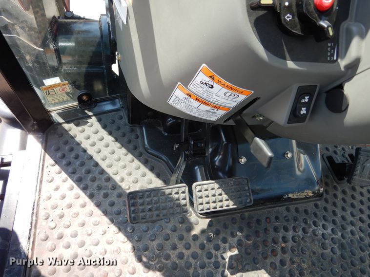 image for item DH8500 Mahindra 2655 HST  MFWD tractor