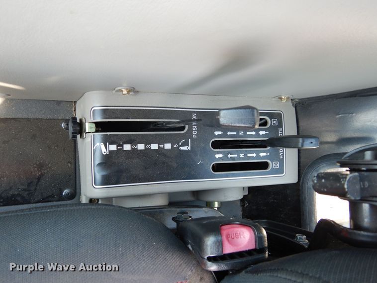 image for item DH8500 Mahindra 2655 HST  MFWD tractor