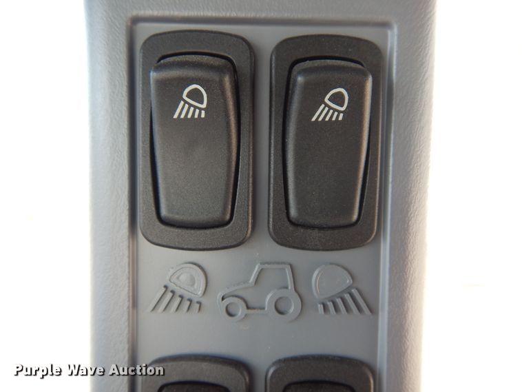 image for item DH8501 LS Mtron XR4155H  MFWD tractor