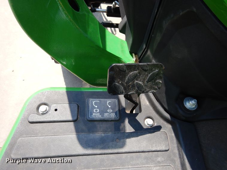 image for item DH8502 2020 John Deere 3038E  MFWD tractor