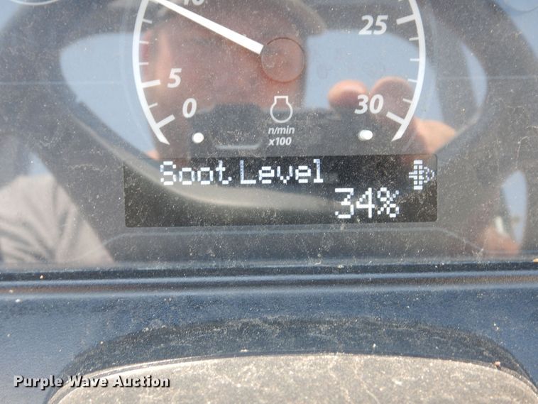 image for item DH8502 2020 John Deere 3038E  MFWD tractor