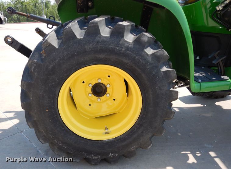 image for item DH8502 2020 John Deere 3038E  MFWD tractor