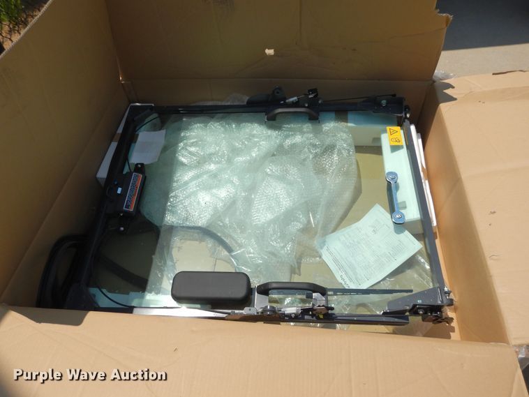 image for item DH8505 Kubota S6658  skid steer door kit