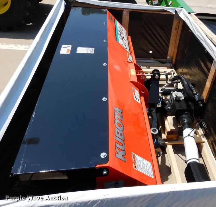 image for item DH8508 Kubota V5266  broom