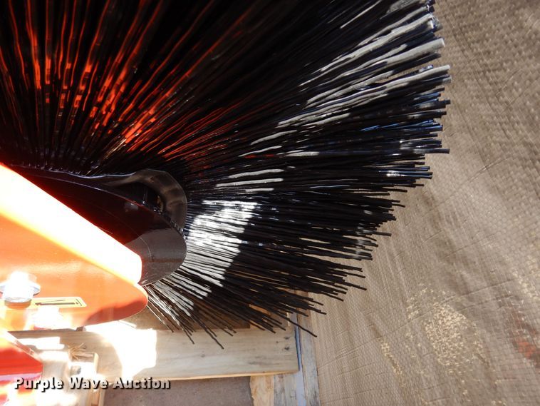 image for item DH8508 Kubota V5266  broom