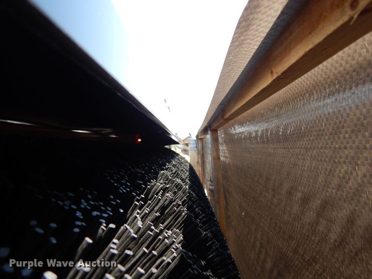 image for item DH8508 Kubota V5266  broom