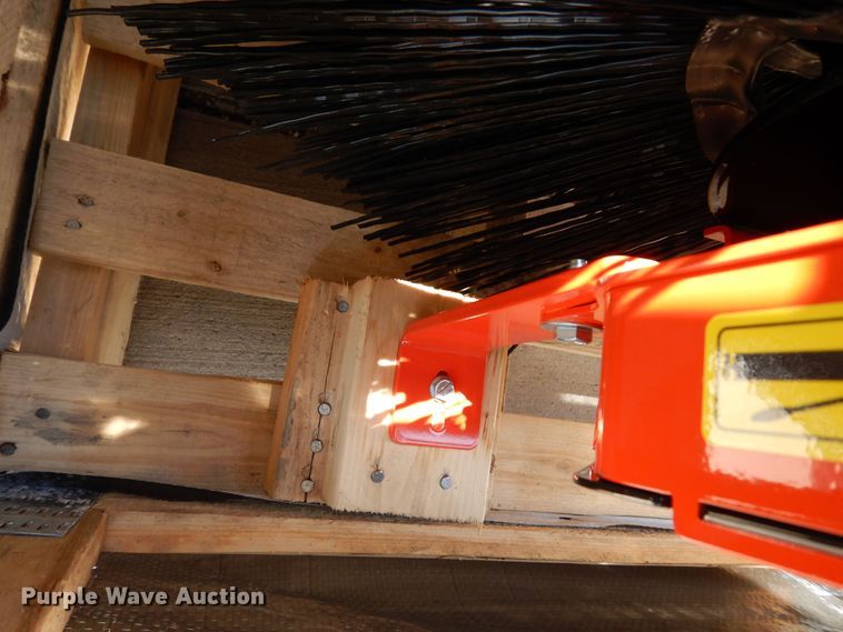 image for item DH8508 Kubota V5266  broom