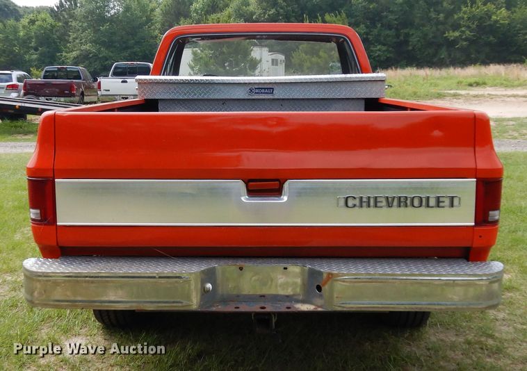 image for item DH8538 1976 Chevrolet Scottsdale 10  pickup truck