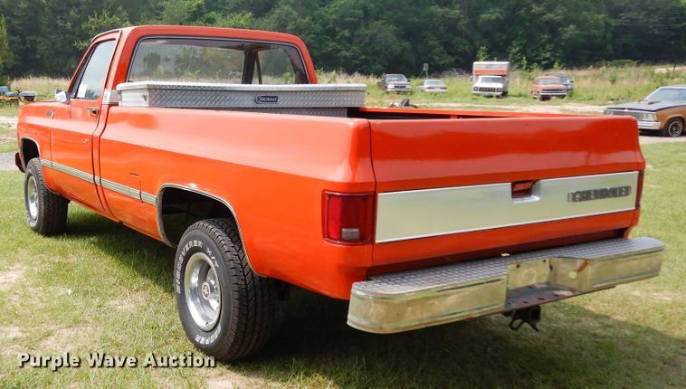 image for item DH8538 1976 Chevrolet Scottsdale 10  pickup truck