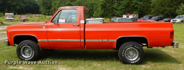 image for item DH8538 1976 Chevrolet Scottsdale 10  pickup truck