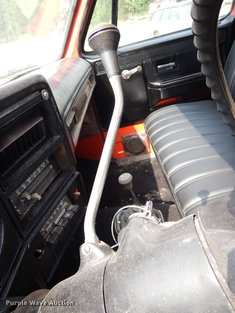 image for item DH8538 1976 Chevrolet Scottsdale 10  pickup truck