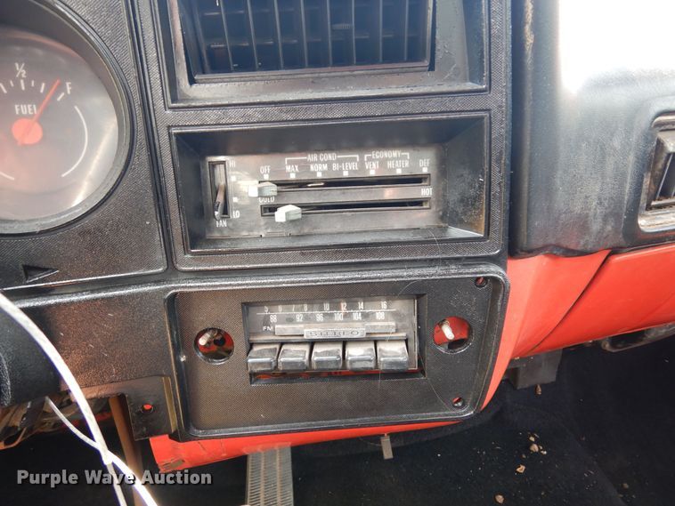 image for item DH8538 1976 Chevrolet Scottsdale 10  pickup truck