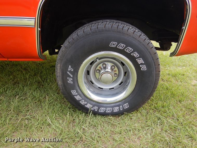 image for item DH8538 1976 Chevrolet Scottsdale 10  pickup truck