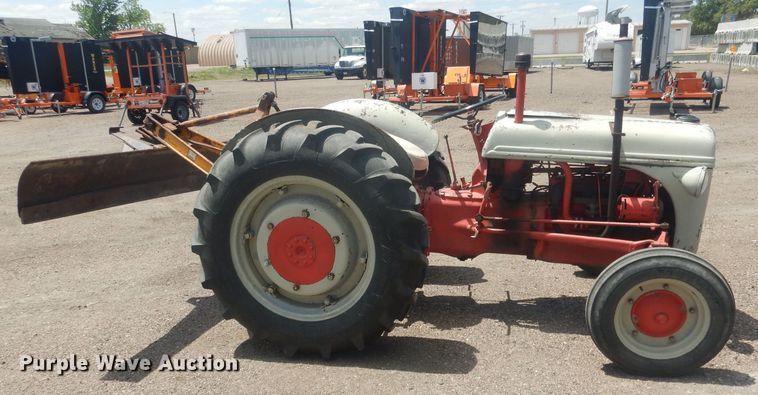 image for item DJ1326 1946 Ford 2N  tractor