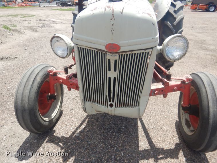 image for item DJ1326 1946 Ford 2N  tractor
