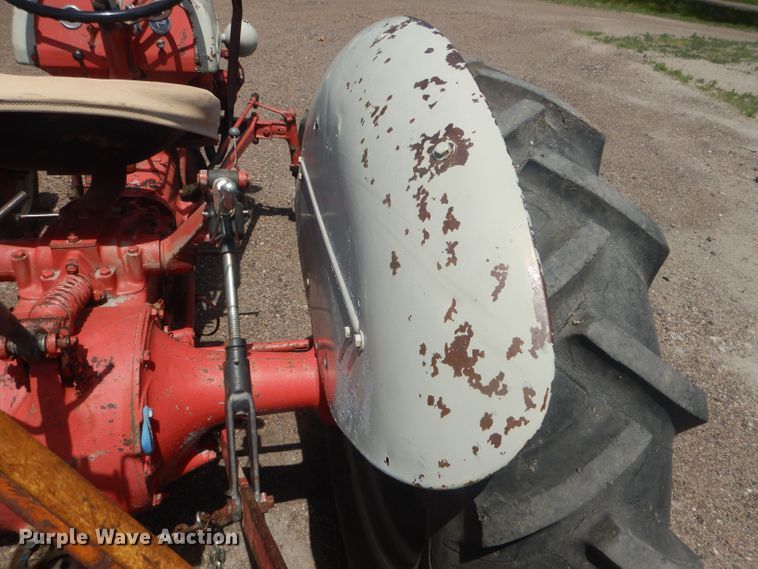 image for item DJ1326 1946 Ford 2N  tractor