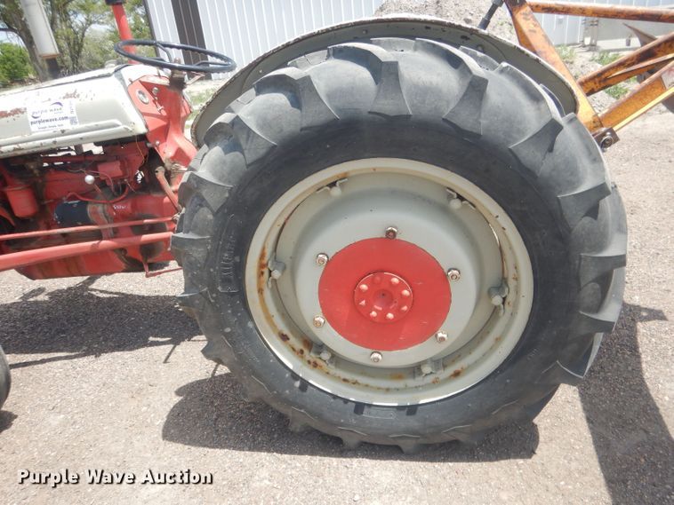 image for item DJ1326 1946 Ford 2N  tractor