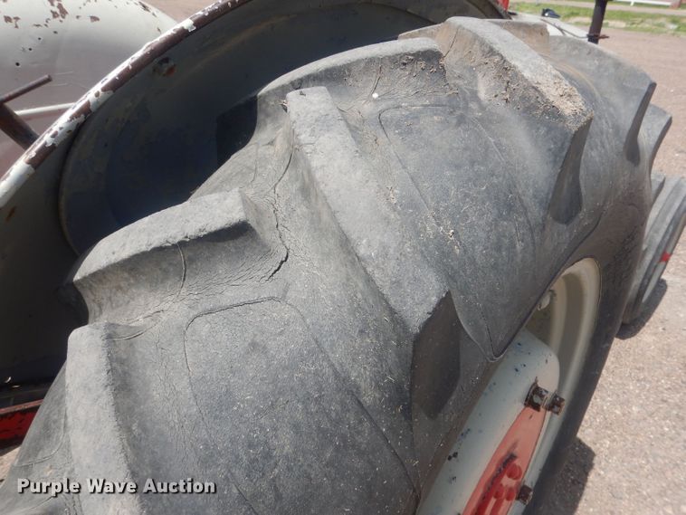 image for item DJ1326 1946 Ford 2N  tractor