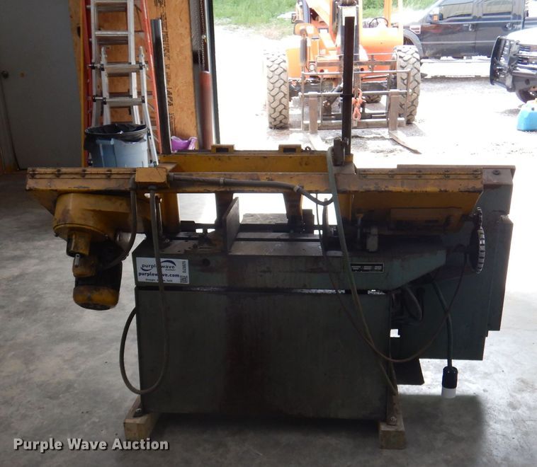 image for item DJ3825 Band saw