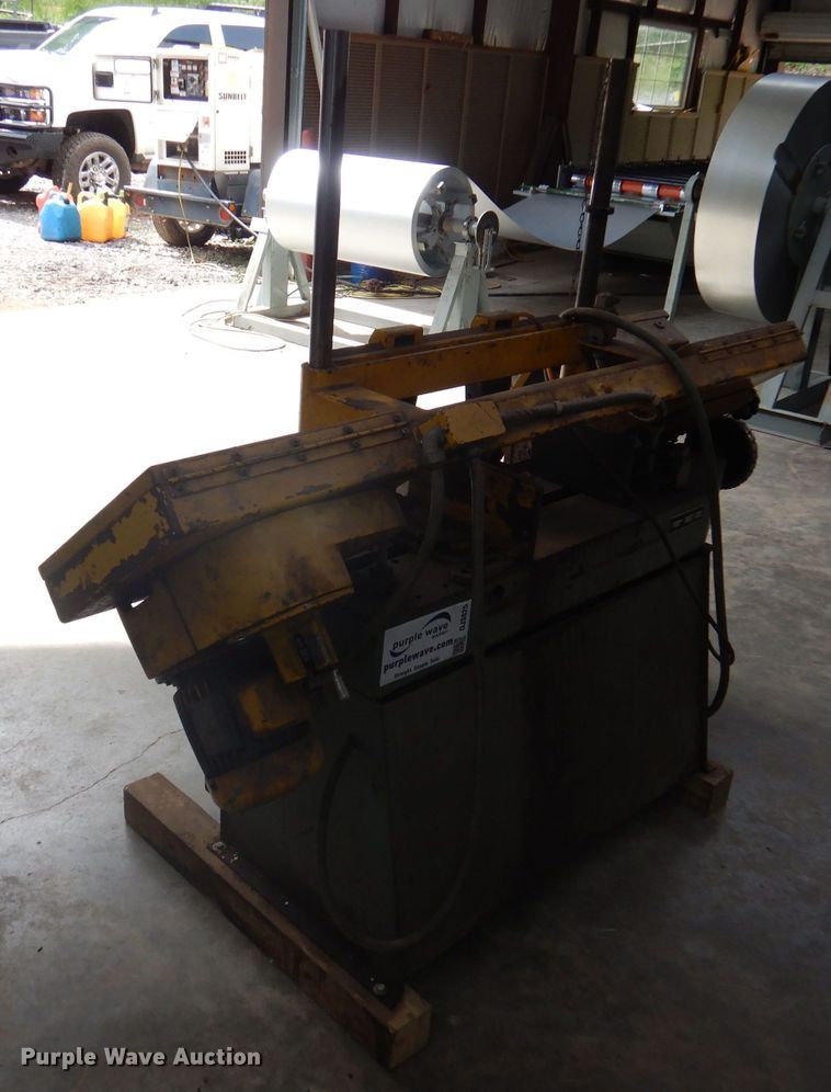 image for item DJ3825 Band saw