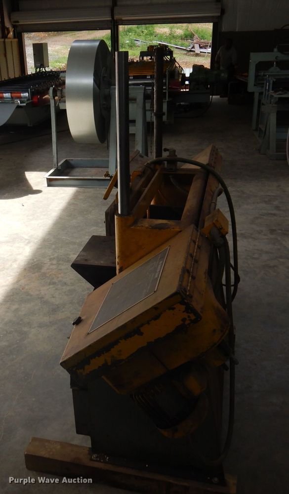 image for item DJ3825 Band saw