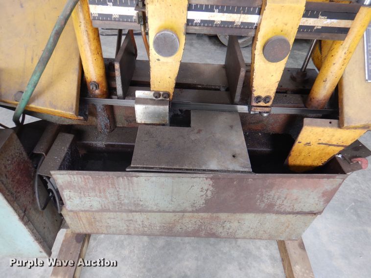 image for item DJ3825 Band saw