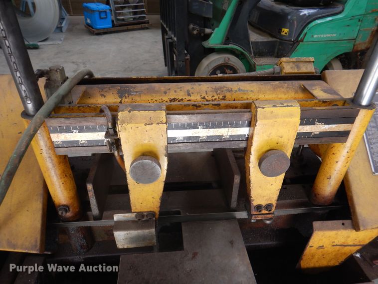 image for item DJ3825 Band saw