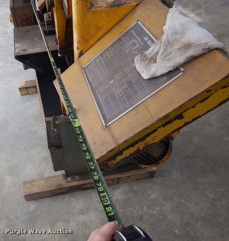 image for item DJ3825 Band saw