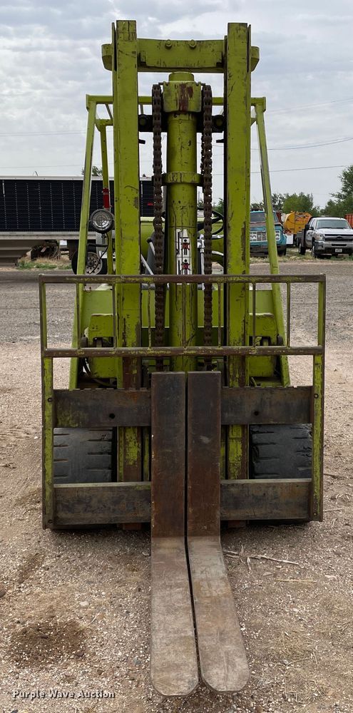 image for item DJ5154 Clark C500-Y35  forklift