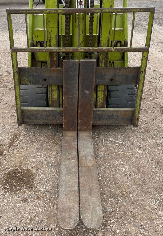 image for item DJ5154 Clark C500-Y35  forklift
