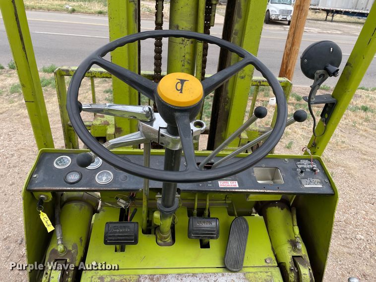 image for item DJ5154 Clark C500-Y35  forklift