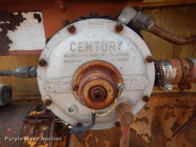 image for item DK0970 Minneapolis Moline 605A-6A  engine