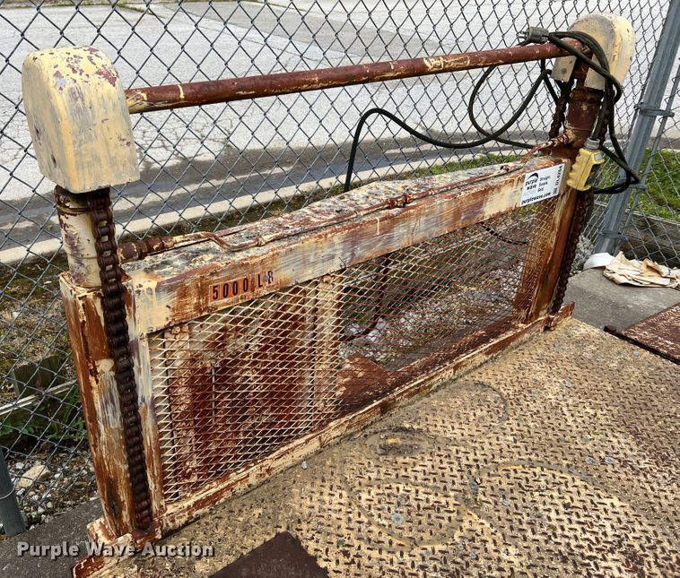 image for item DL4264 dock leveler