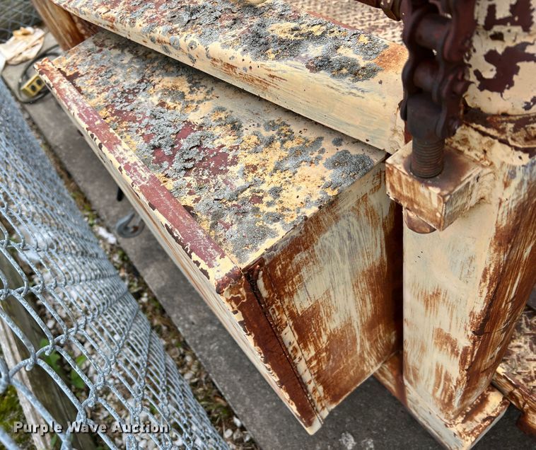 image for item DL4264 dock leveler