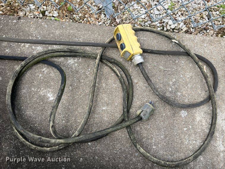 image for item DL4264 dock leveler