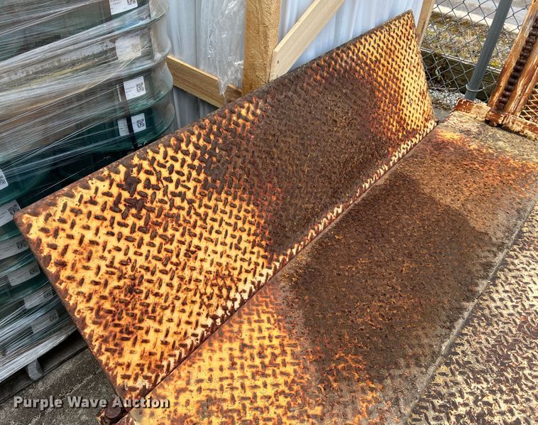 image for item DL4264 dock leveler