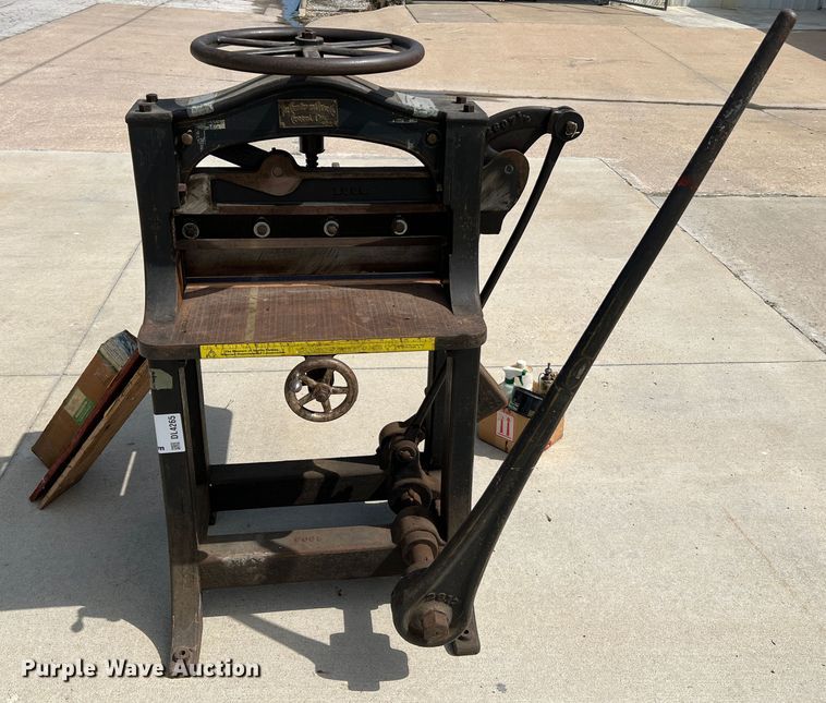 image for item DL4265 The Chandler & Price Co.  paper cutter