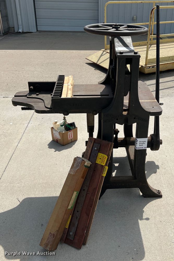 image for item DL4265 The Chandler & Price Co.  paper cutter