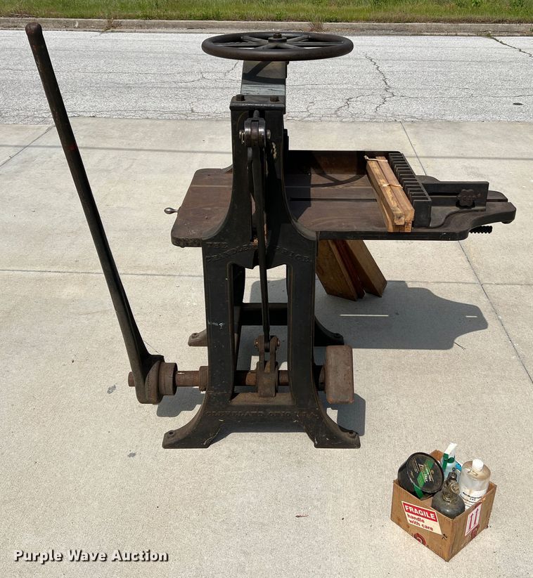 image for item DL4265 The Chandler & Price Co.  paper cutter