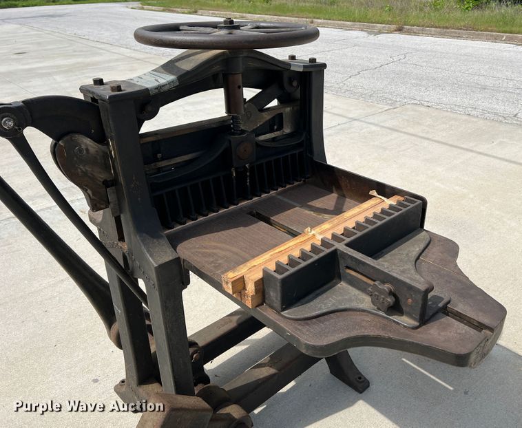 image for item DL4265 The Chandler & Price Co.  paper cutter