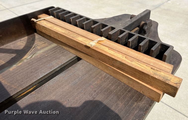 image for item DL4265 The Chandler & Price Co.  paper cutter