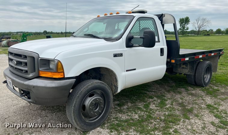 image for item DL4272 2000 Ford F550 Super Duty XL  flatbed truck