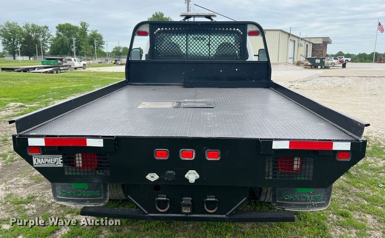 image for item DL4272 2000 Ford F550 Super Duty XL  flatbed truck