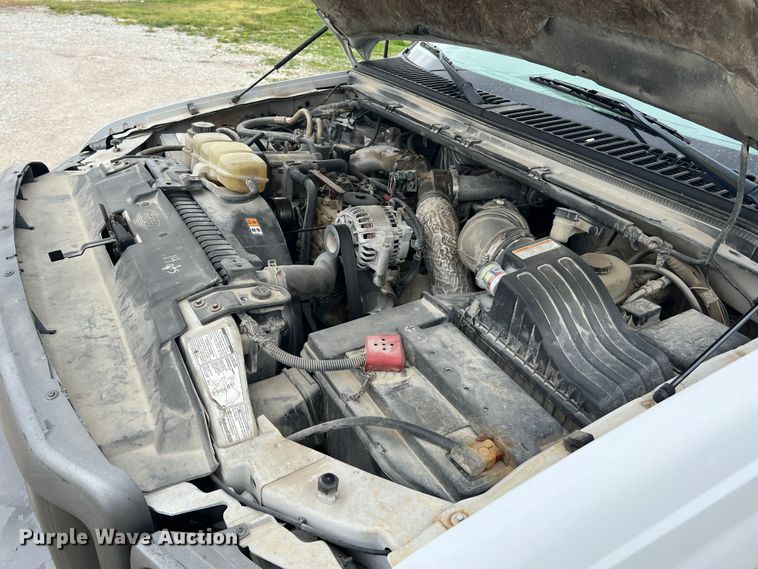 image for item DL4272 2000 Ford F550 Super Duty XL  flatbed truck