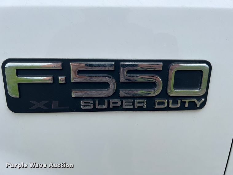 image for item DL4272 2000 Ford F550 Super Duty XL  flatbed truck